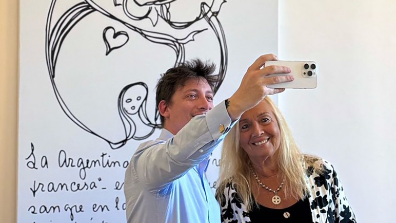 La Cruz Orlada: el enojo de la sobrina nieta de Solari Parravicini que derivó en una reunión con Santiago Caputo